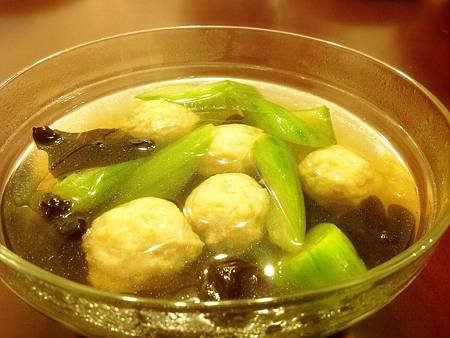 絲瓜木耳魚丸湯