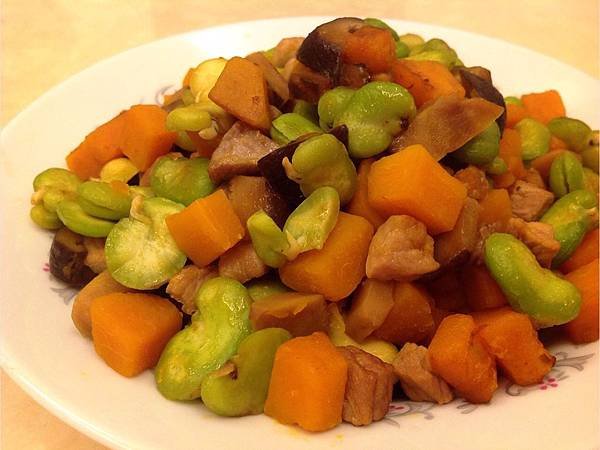 蠶豆南瓜香菇炒肉丁