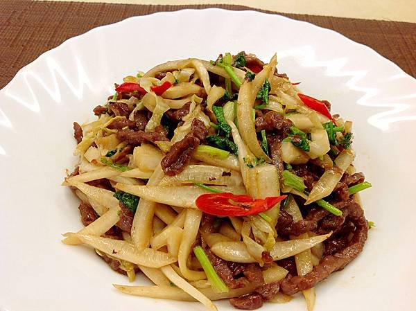 蘿蔔皮炒牛肉