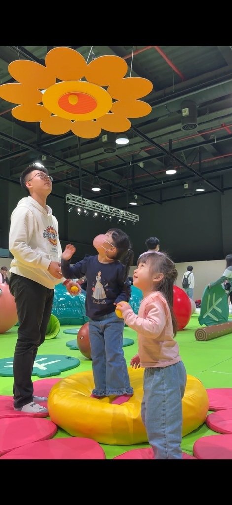 《昆蟲島互動樂園》小妞們變身蘭花螳螂，台北科教館冒險去！