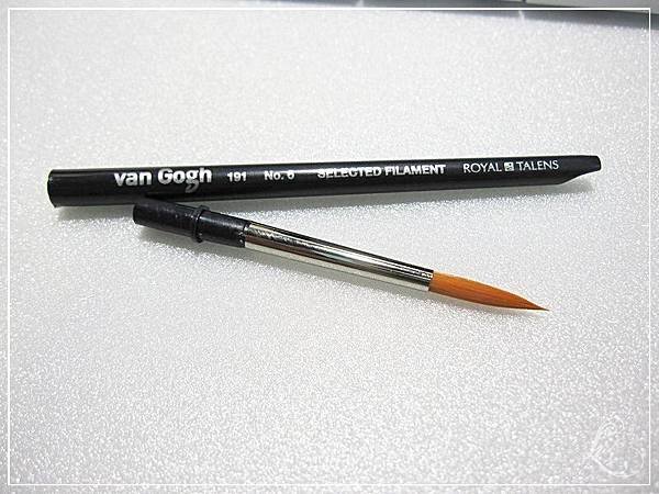 荷蘭 Van Gogh 梵谷 專家級塊狀水彩 (12+3色) 白盒套裝-09.jpg