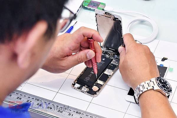 更換APPLE iphone11 換電池 手機維修 螢幕維修