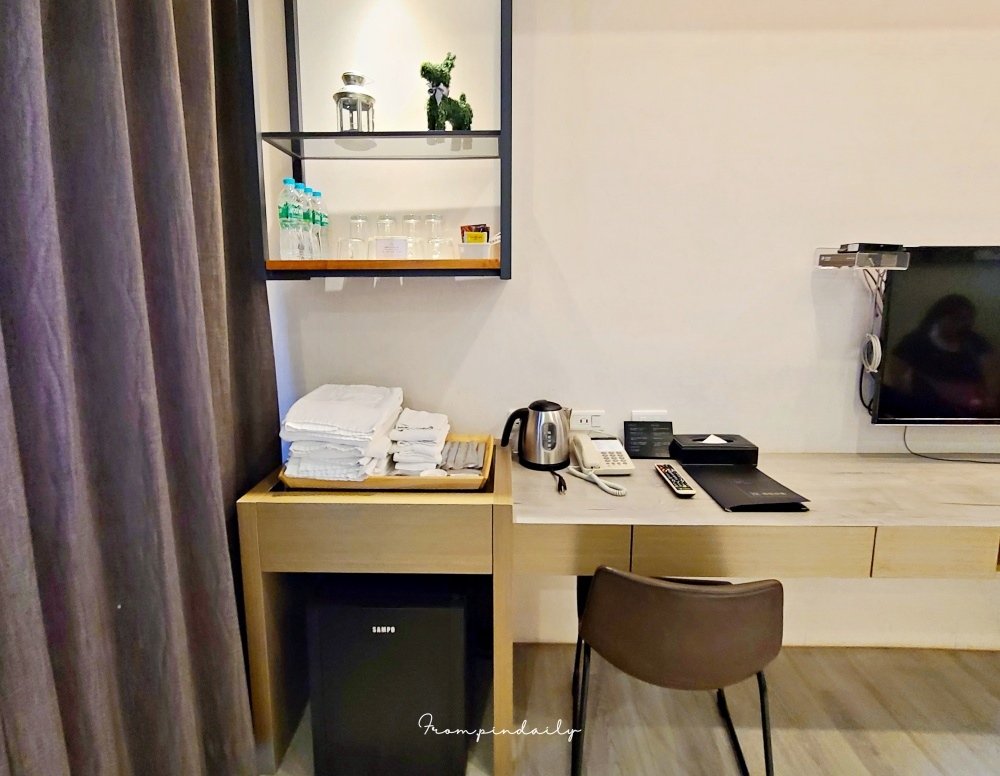 Joy Inn-11.jpg