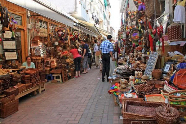 Amasra Çekiciler Çarşısı.jpg