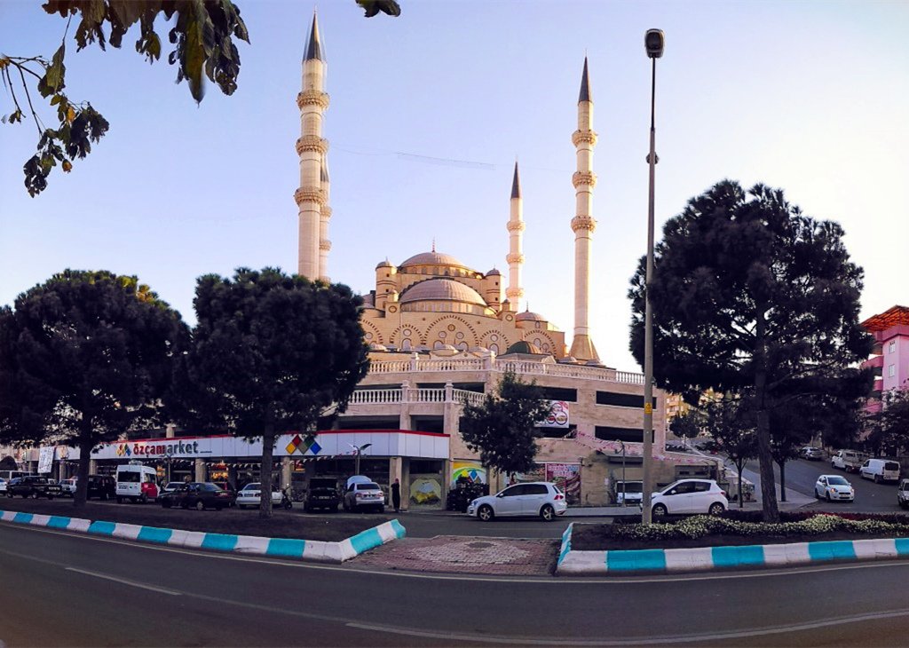 Abdülhamid Han Camii (1).jpg