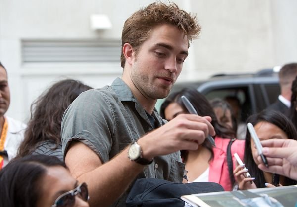 Rob抵達Comic Con - 20120712 (8)