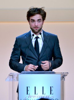 Rob出席 19th Annual ELLE Women in Hollywood Celebration-20121015 (9)