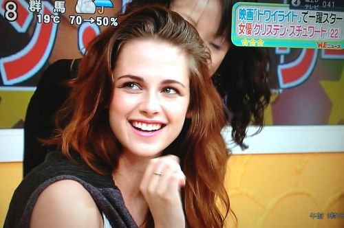 【東京BD2電影宣傳】Kristen Stewart 接受日本 Sukkir電視採訪-20121022(1)i