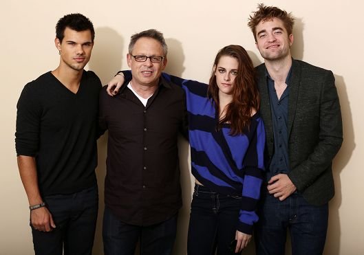 【洛杉磯】BD2電影宣傳-記者會-Rob、Kristen、Taylor and Bill Condon (2)