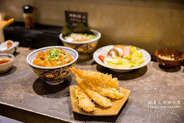 高雄美食 | 終於不用訂位的國秀食堂 丼飯 拉麵