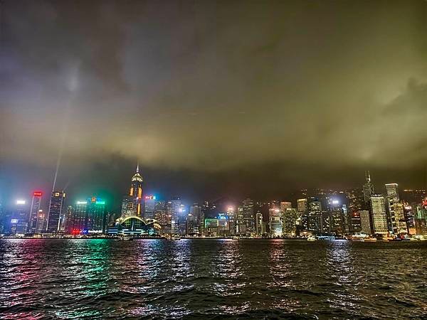 香港「尖沙嘴」走星光大道賞「維多利亞港燈光秀」、「1881商