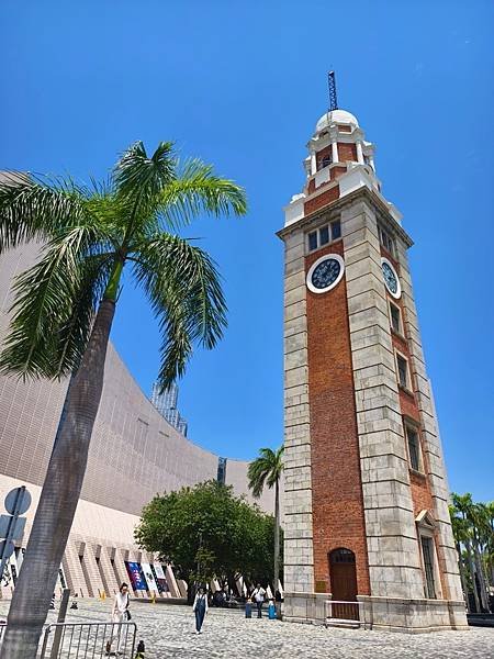 香港「尖沙嘴」走星光大道賞「維多利亞港燈光秀」、「1881商