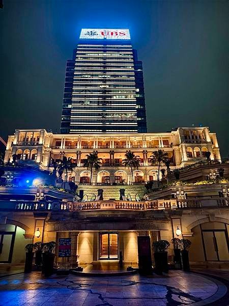 香港「尖沙嘴」走星光大道賞「維多利亞港燈光秀」、「1881商