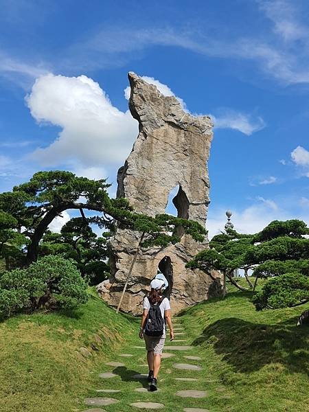 台南晃晃趣～「幸福包裝工廠」拍拍吃吃、「玄空法寺」放空去