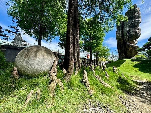台南晃晃趣～「幸福包裝工廠」拍拍吃吃、「玄空法寺」放空去