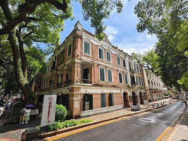 廣州～「華林國際玉器城」初體驗、「上下九步行街」隨意晃、異國