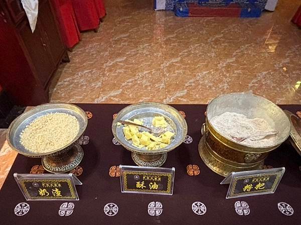 流浪到四川～黑水縣「蘆花酒店」 哪欸暗摸摸啊！