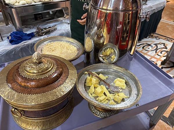 流浪到四川～黑水縣「蘆花酒店」 哪欸暗摸摸啊！
