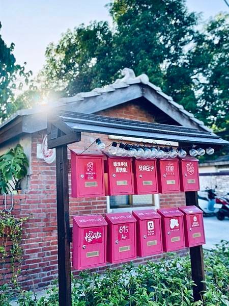 雲林～迷宮秘境「五年千歲公園」、時空跳轉「虎尾建國眷村」、榕