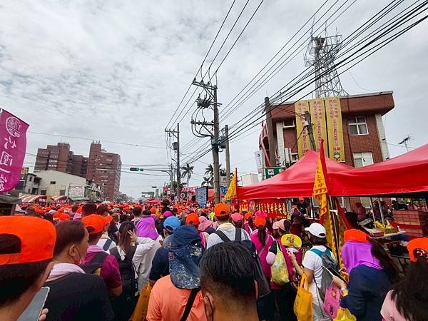 宗教盛事～ 追『白沙屯媽祖』感受香燈腳的熱情
