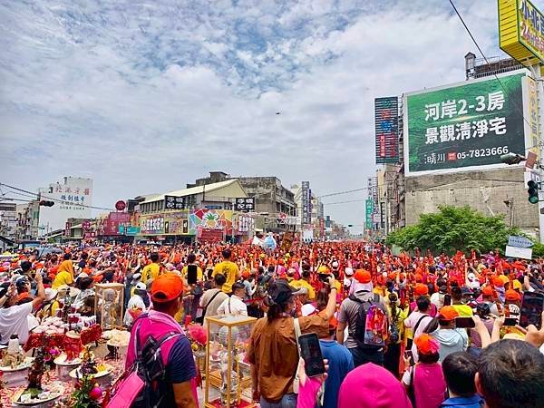 宗教盛事～ 追『白沙屯媽祖』感受香燈腳的熱情