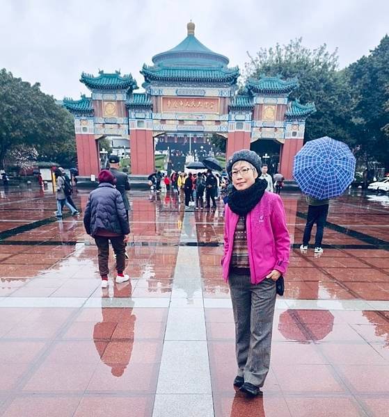 雨天的重慶一起晃晃「三峽博物館」
