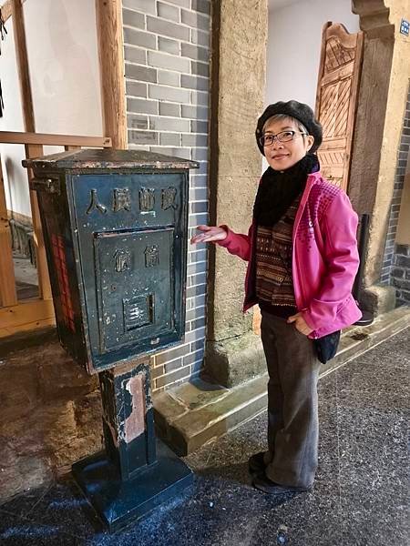 雨天的重慶一起晃晃「三峽博物館」&amp;遠拍「人民大禮堂」