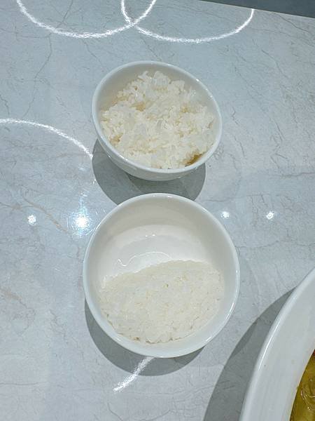 [西門酸菜魚推薦]打造Tiffany藍的用餐空間，主打時尚的