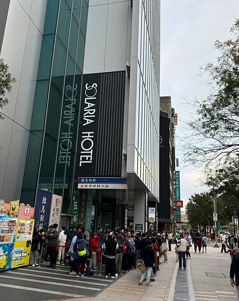 [西門酸菜魚推薦]打造Tiffany藍的用餐空間，主打時尚的