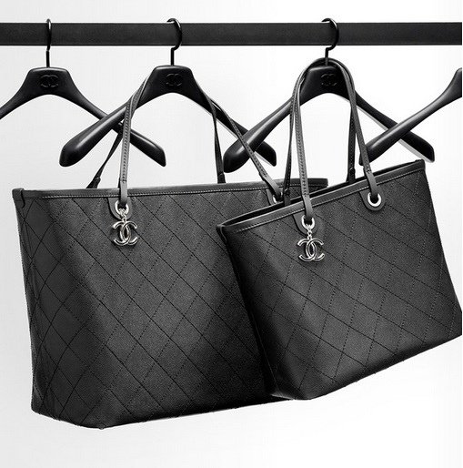 chanel-large-grained-totes-1.jpg