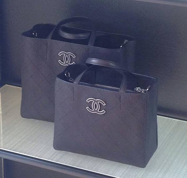 Chanel-Tote.jpg