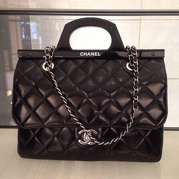 Chanel-CC-Deliver-Tote-Bag-2.jpg