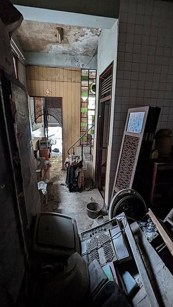 翔宇室內裝修【海安路巷弄透天翻新案例-整修前】台南宅修/老屋