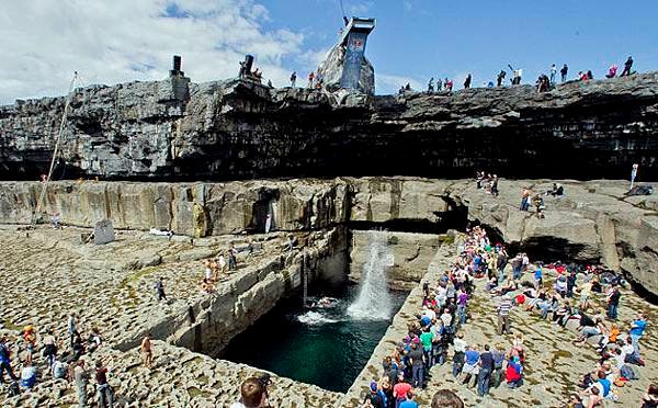 Redbull-Cliff-diving-epic.jpg