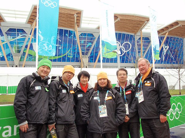 2010_OlympicTeam.JPG