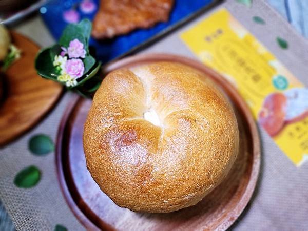 台中伴手禮  年節禮盒推薦 宝泉百年餅舖  小月餅 二代蛋黃