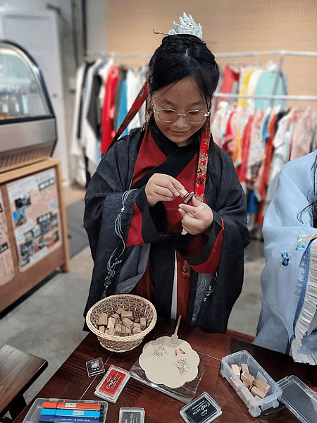 中部漢服推薦 塩太郎的家鹿港店  穿越時空的華麗體驗⁡  變