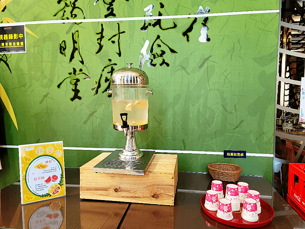 嘉義住宿推薦 尊皇大飯店 親子旅行完美選擇 享受無邊際泳池與