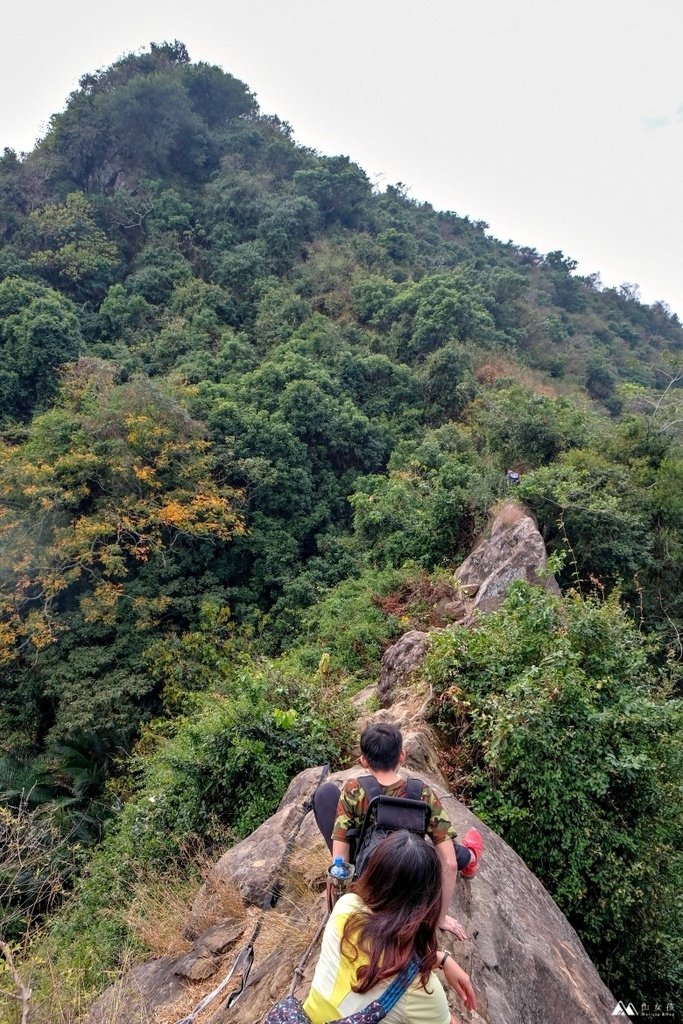 山女孩-旗尾山.jpg