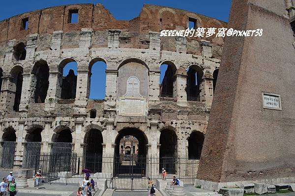 Colosseum-3.jpg