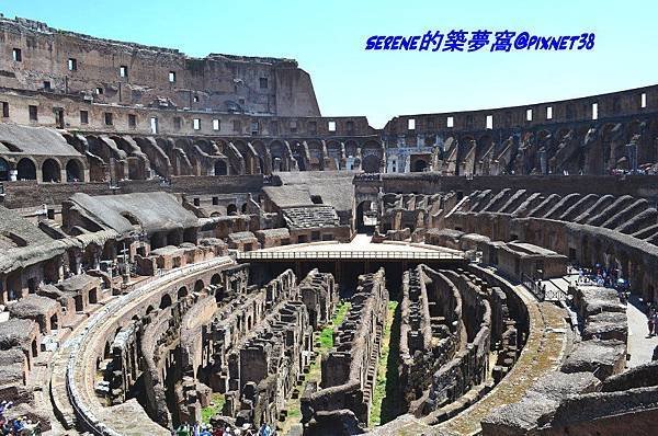 Colosseum-14.jpg