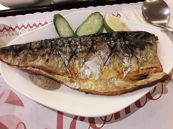 20191107_四分之一複合式簡餐_食物照片鯖魚.jpg