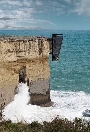 建築設計分享 - 「The Cliff House」蓋在懸崖外的無敵海景別墅