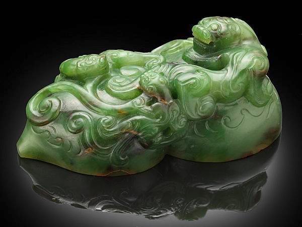 2012年5月17日在倫敦寶龍（Bonhams）拍賣場，一枚清乾隆皇帝「三希堂」璽印拍出340萬英鎊（寶龍拍賣 提供）