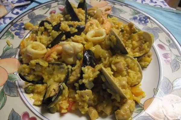 1126 Thanksgiving Paella 014.jpg