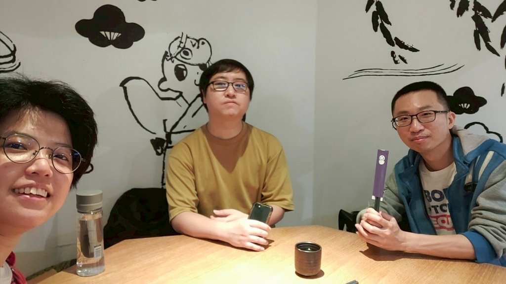 【生活】因為建安沒去過所以我和它扣帶他去科博館看立體劇場與太