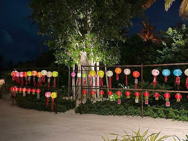 Ritz Calton Maldives 中秋節燈籠.jpg