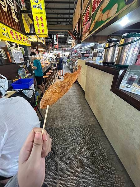 POPOTOY在˙屏東˙東港˙華僑市場有什麼？生魚片、海鮮、