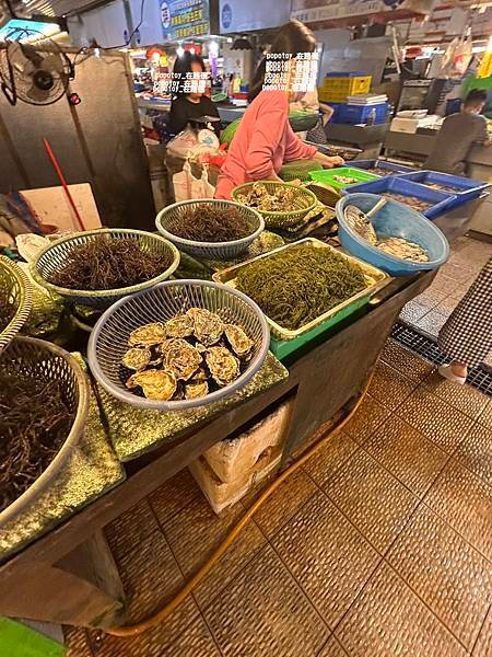 POPOTOY在˙屏東˙東港˙華僑市場有什麼？生魚片、海鮮、