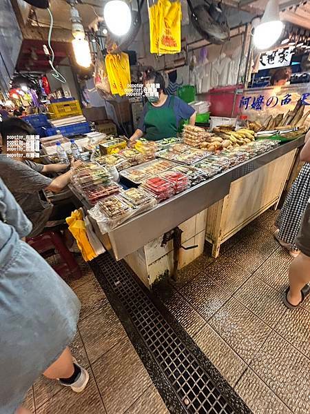 POPOTOY在˙屏東˙東港˙華僑市場有什麼？生魚片、海鮮、
